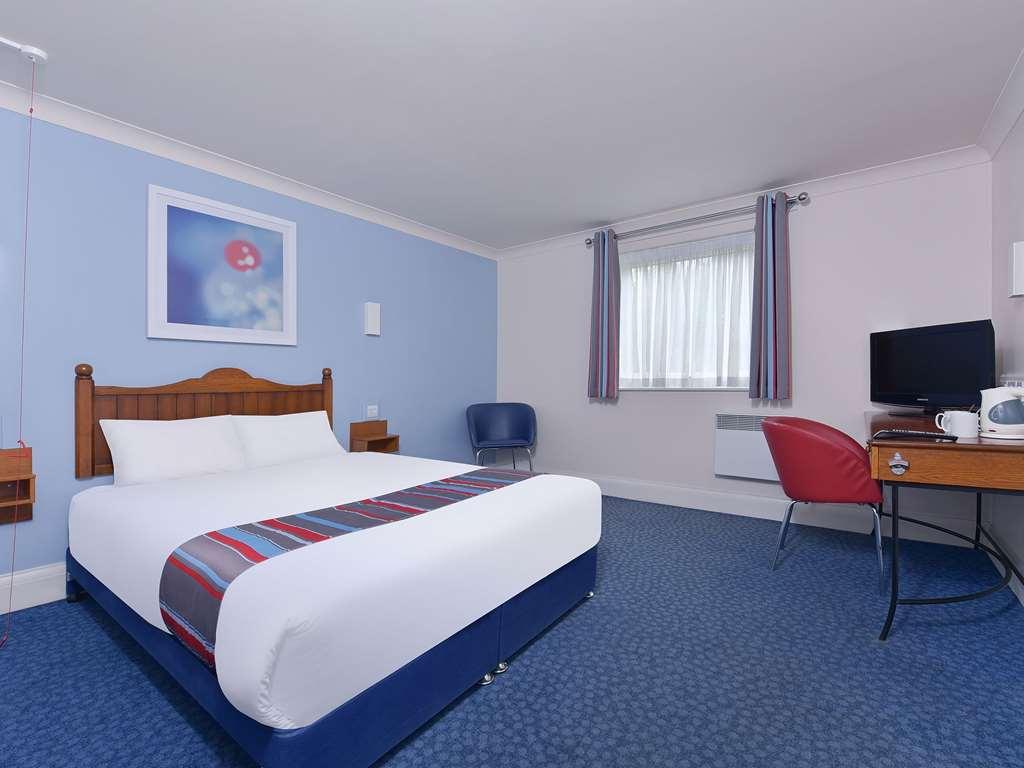 Travelodge Plymouth Roborough Oda fotoğraf