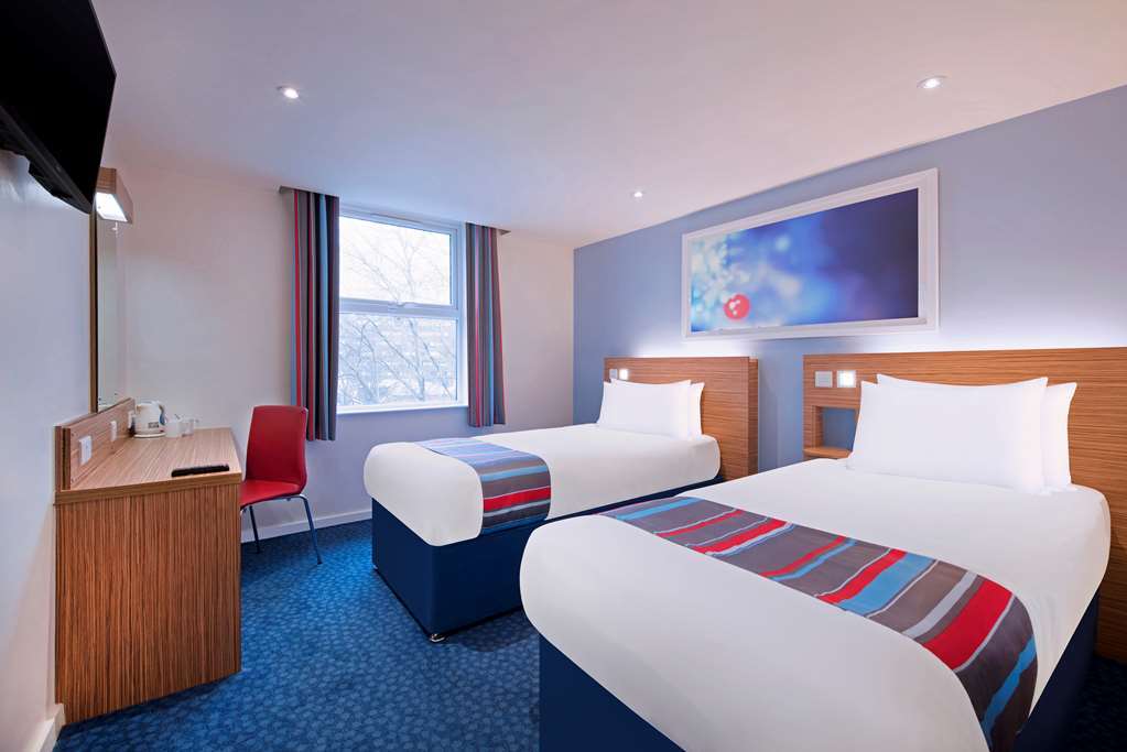 Travelodge Plymouth Roborough Oda fotoğraf